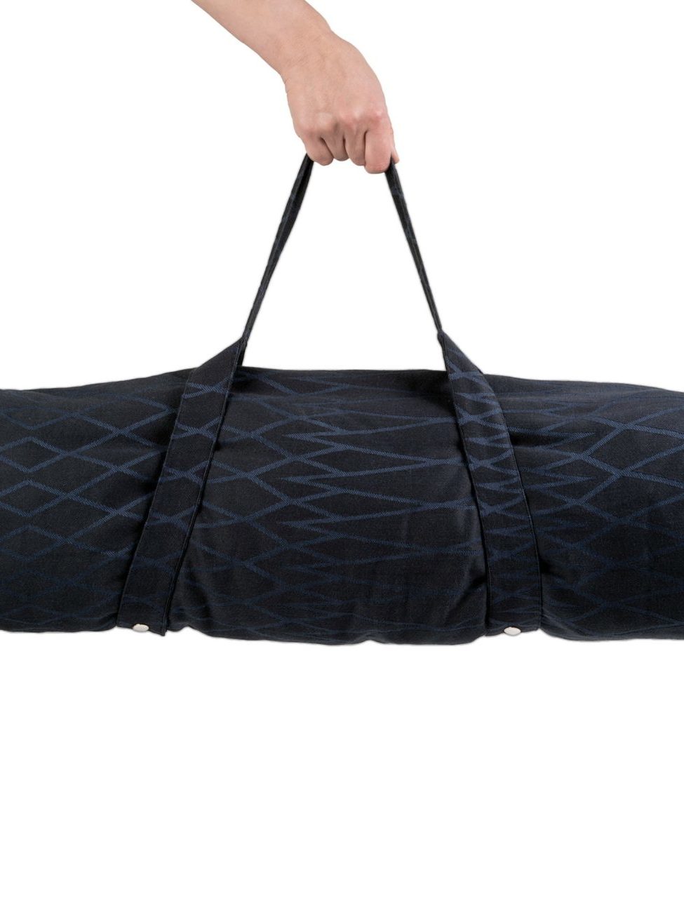 7081-strap-LOW_meditation-mat_black-blue_theorganiccompany_chalkandmoss