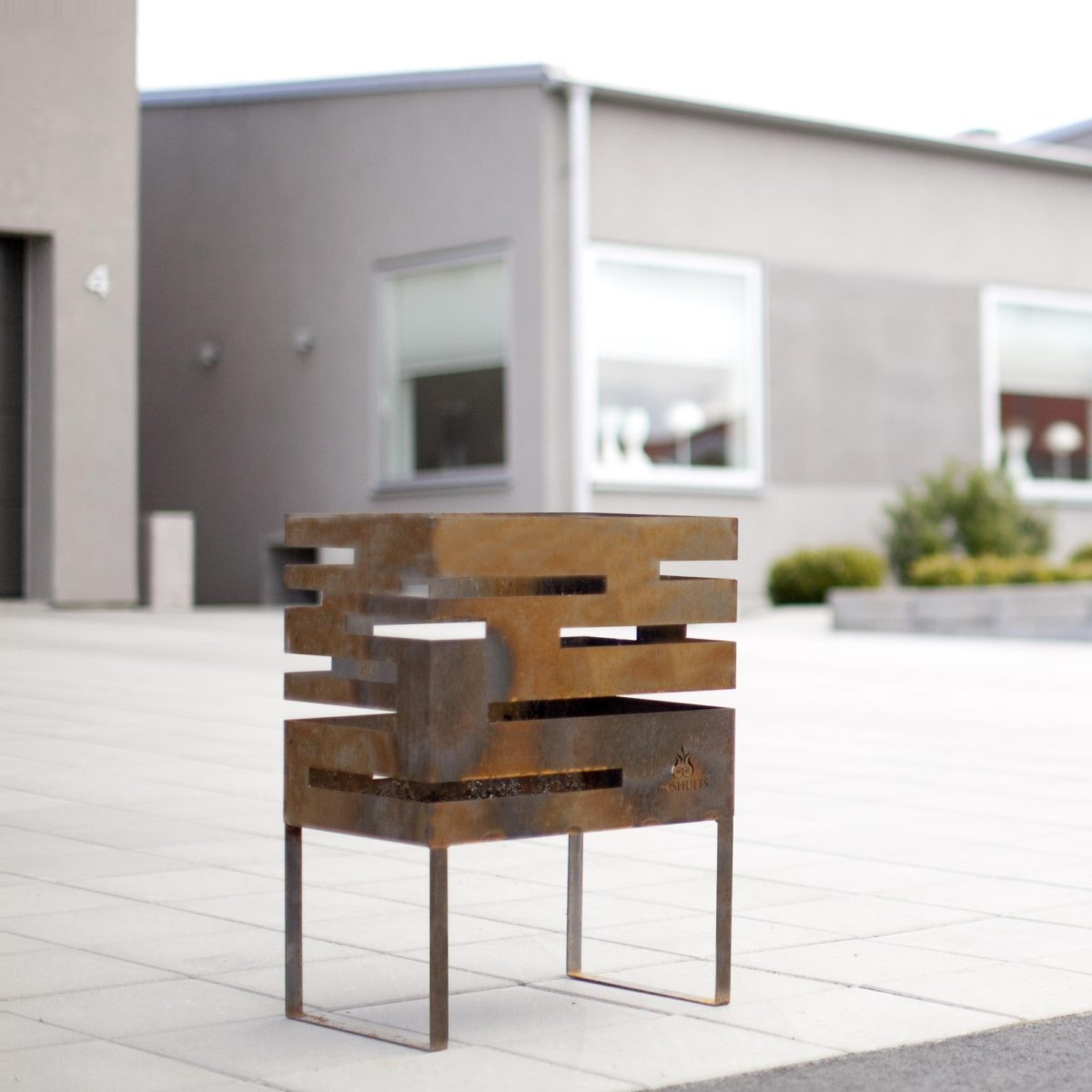 Roeshults_Fire-Basket-Urban-Feuerkorb_2000x2000-ID296866-9c8d590940987950f84480728a7b2473