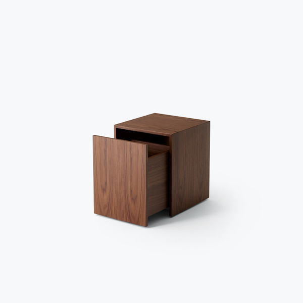 Тумбочка New works Mass Side Table w. Drawer