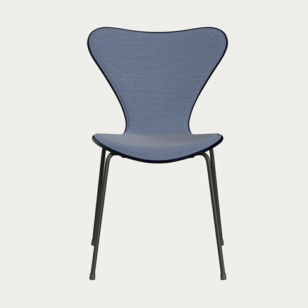 Стілець Fritz Hansen Series 7™, 3107, Front Upholstered. Изображение 1