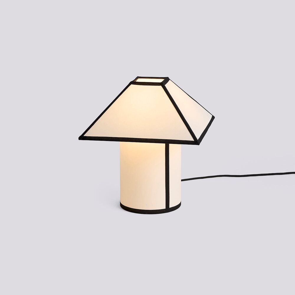 Настільна лампа Ava Pyramid Table Lamp. Изображение 1