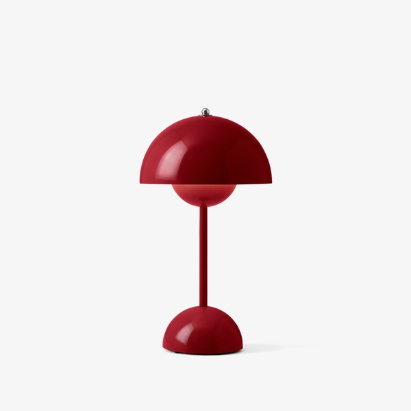Настільний світильник Flowerpot VP9 Verner Panton 1968  в кольорі Vermillion red від &Tradition