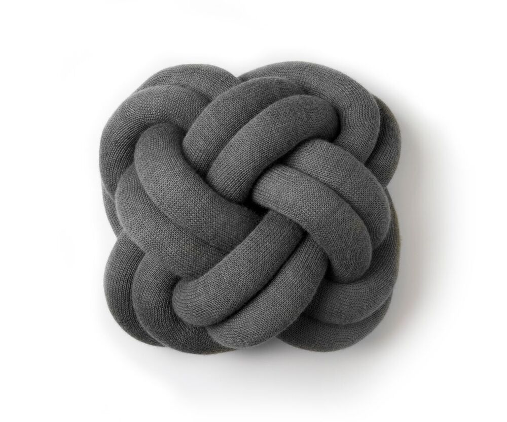 Подушка Design House Stockholm Knot Grey. Изображение 1